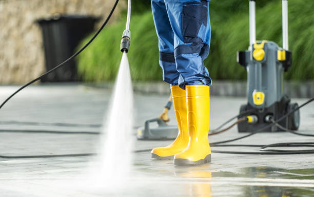 Best Deck Pressure Washing  in Brenham, TX